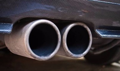 一根排气管和两根排气管有什么区别?车主看完:后悔买错车